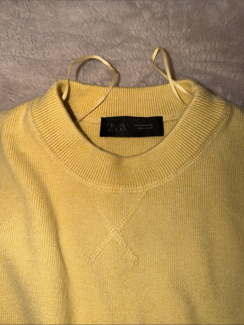 Zara black label, plain knit sweater, mid-yellow size medium GUC - Picture 7 of 11
